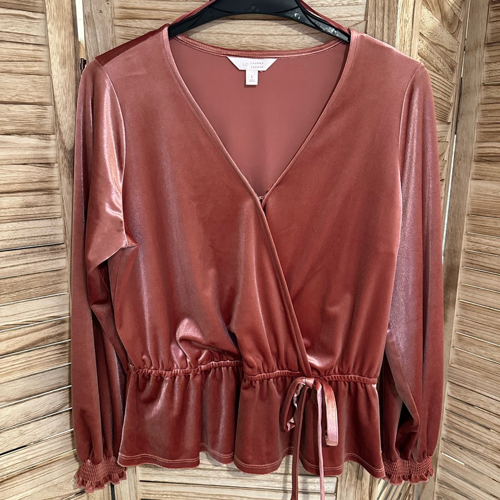 Lauren Conrad velvet long sleeve blouse